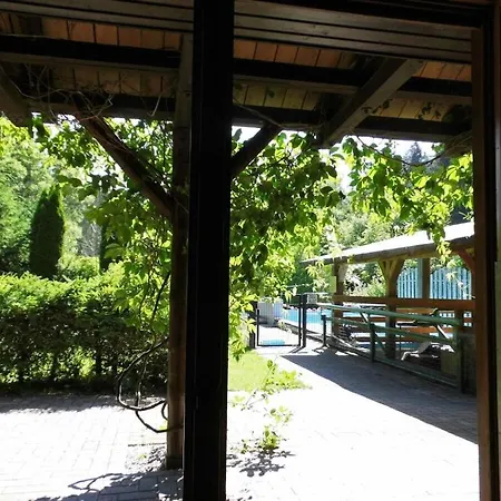 Holiday Home With 6 Bedrooms Prázdninový dům *