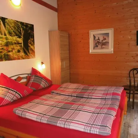 With 6 Bedrooms Nyaraló
